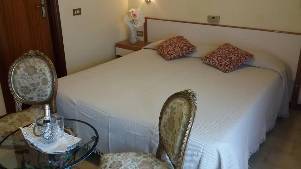 Hotel Le Vigne Contigliano Kültér fotó